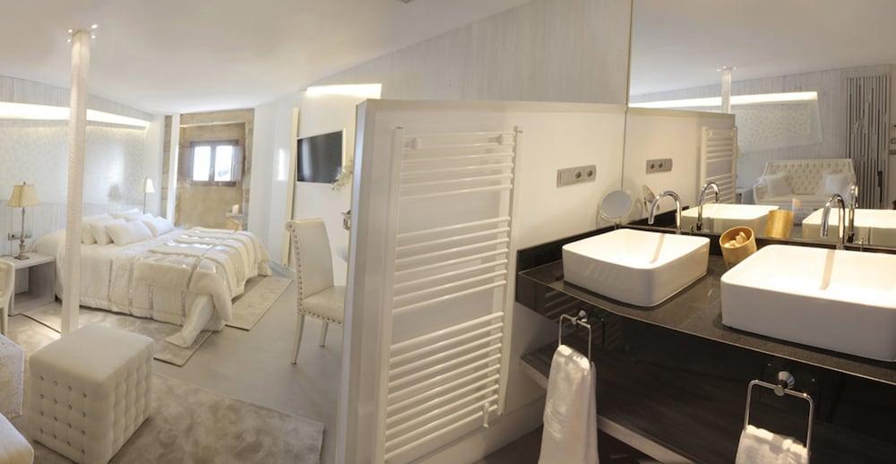 Hotel Las Treixas بويبلا ذي سانابريا المظهر الخارجي الصورة